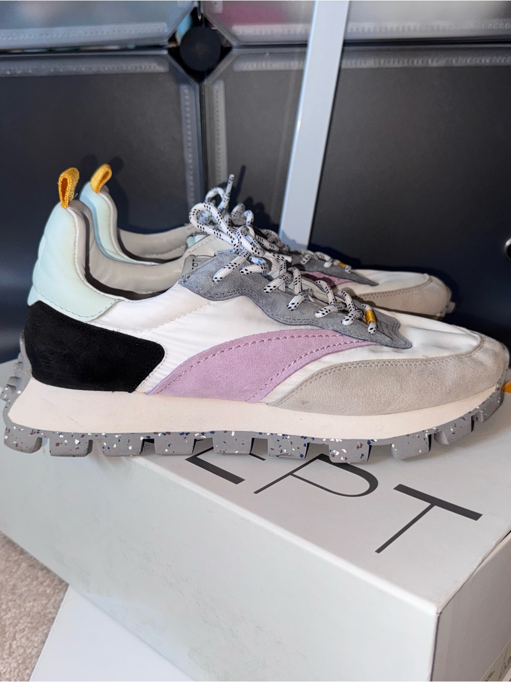 Oncept Osaka MOD. 029 Odeon FW24 Lupine Multi Sneakers Women’s Size 9